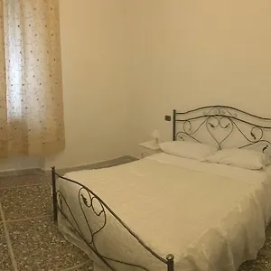 比萨火车站假日住宿加早餐旅馆